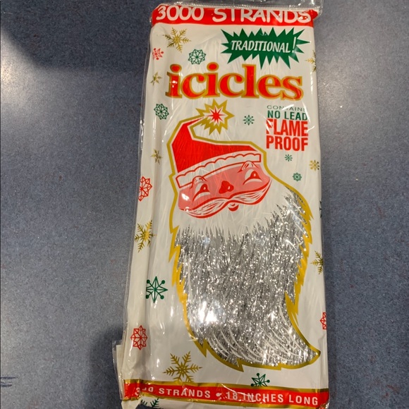 Tinsel Icicles 3000 Strands Silver Christmas Tree